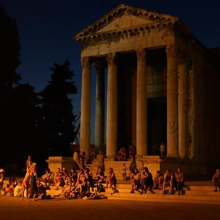 Zimmer F2 Appartamento *