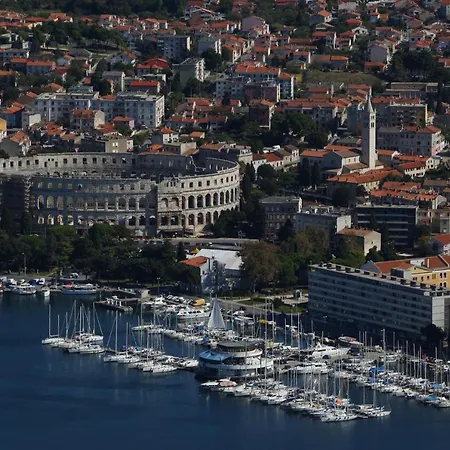 Апартаменти Zimmer F2